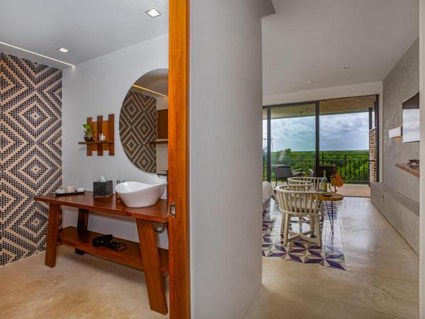 Hotel B Unique : photo 2 de la chambre grand hébergement - vue sur jungle