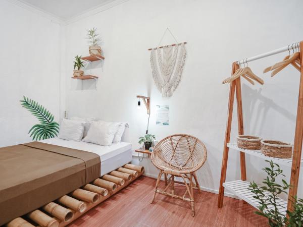 Snooze : photo 1 de la chambre chambre double standard avec salle de bains commune