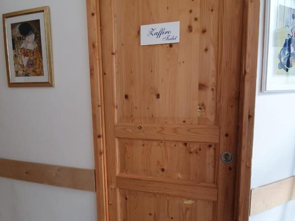 Palazzo San Vincenzo : photo 3 de la chambre chambre double avec salle de bains privative extérieure