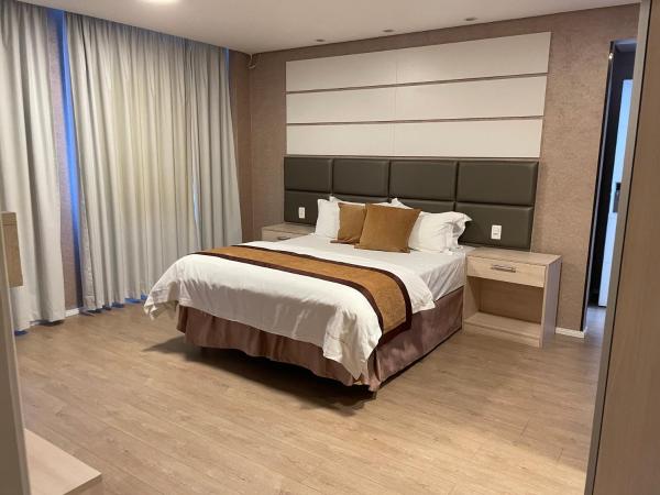 Hotel Global Grupos : photo 9 de la chambre chambre supérieure avec 2 lits queen-size