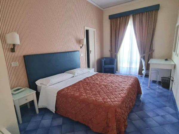 Hotel Girasole : photo 3 de la chambre chambre double ou lits jumeaux - vue sur jardin