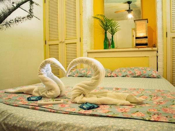 Solar Hostel Búzios : photo 3 de la chambre chambre familiale avec salle de bains