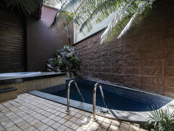 Palace Motel (Adult Only) : photo 4 de la chambre suite avec piscine privée