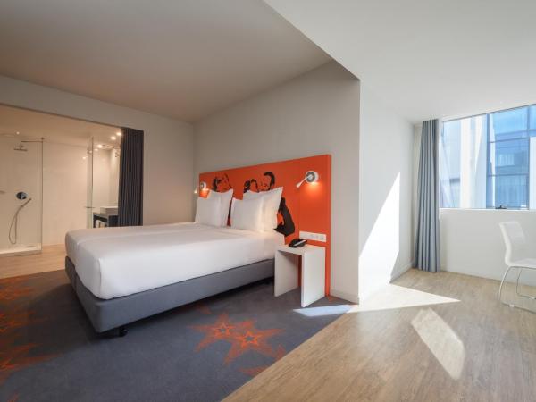 Star inn Lisbon Airport : photo 1 de la chambre chambre lits jumeaux - vue sur aéroport