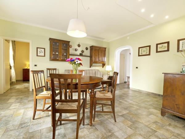 Borgo Grondaie : photo 4 de la chambre appartement chambre double + canapé-lit (4 adultes)