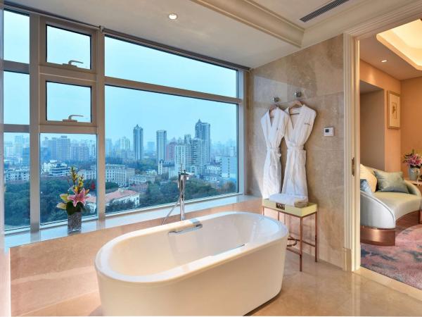 Radisson Collection Hotel, Xing Guo Shanghai : photo 6 de la chambre collection business class room