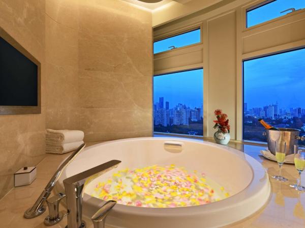 Radisson Collection Hotel, Xing Guo Shanghai : photo 2 de la chambre collection panorama room
