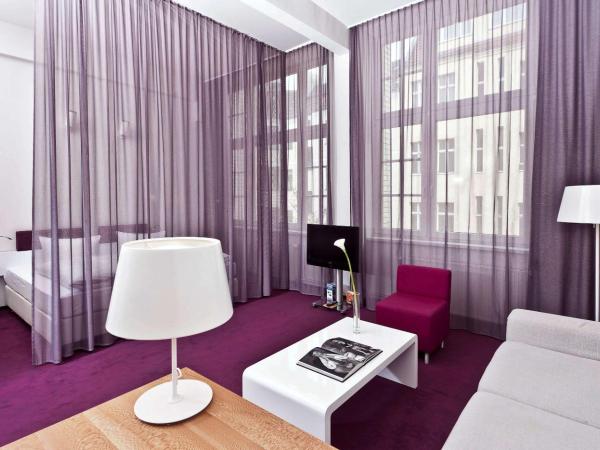 Wyndham Garden Berlin Mitte : photo 8 de la chambre suite junior