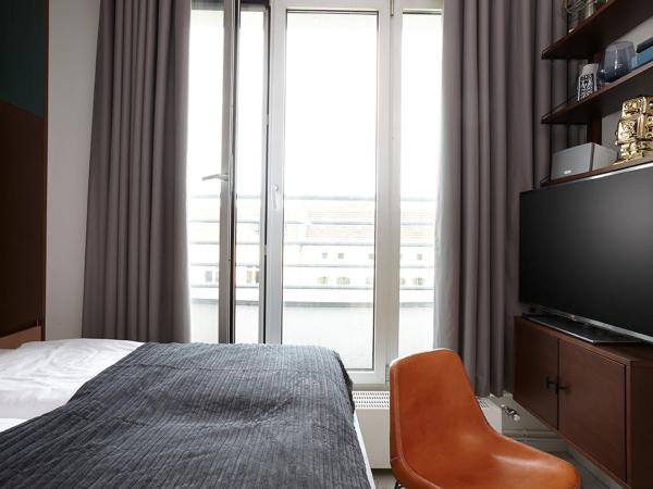 Generator Berlin Mitte : photo 3 de la chambre suite junior avec terrasse privée