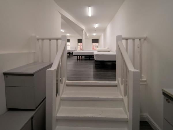 OYO Harbourside Hostel Bristol : photo 3 de la chambre bed in 10-bed mix dormitory
