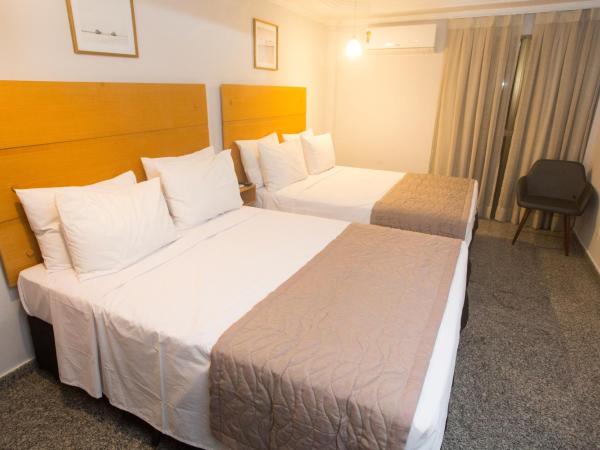 Regency Copacabana Hotel : photo 2 de la chambre chambre triple de luxe