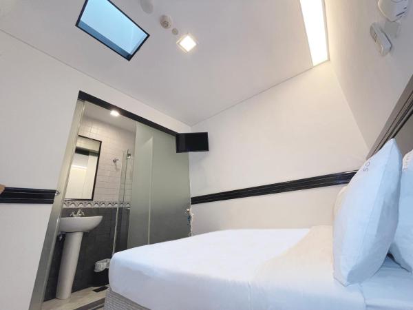 The Snooze Hotel Marine Parade : photo 6 de la chambre chambre double standard lucarne