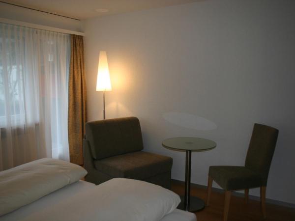 Hotel Belmont : photo 3 de la chambre chambre triple avec balcon