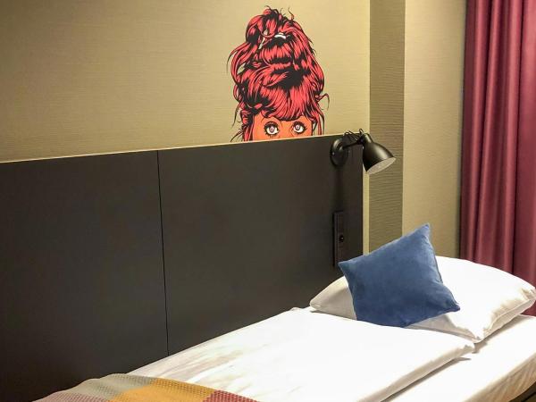 Generator Berlin Prenzlauer Berg : photo 2 de la chambre chambre simple avec salle de bains privative