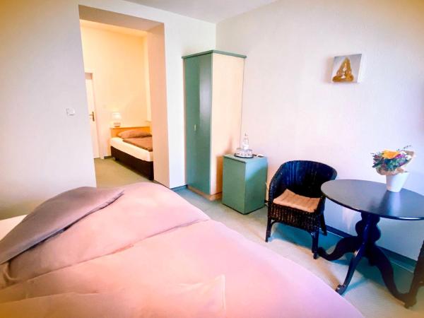 Hotel Ambiente et Art : photo 3 de la chambre chambre triple