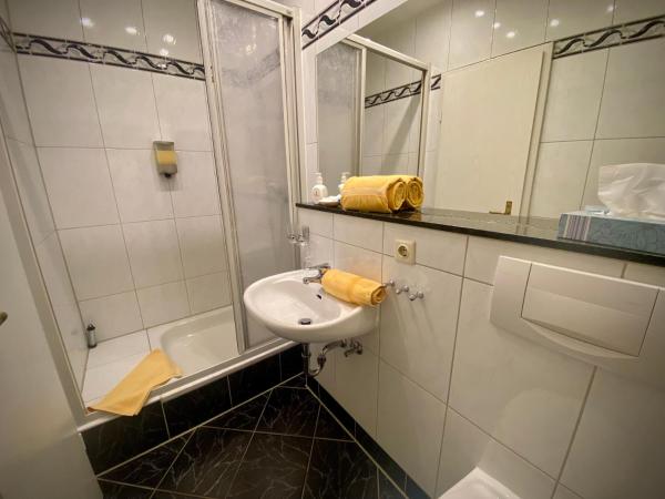 Hotel Ambiente et Art : photo 4 de la chambre chambre triple