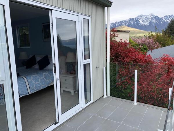 Greengables B&B : photo 3 de la chambre chambre lit queen-size avec balcon