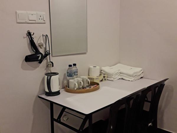 De Benz Inn : photo 2 de la chambre suite deluxe avec lit king-size