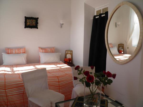 La Maison des Artistes : photo 10 de la chambre chambre double florence avec vue sur la mer