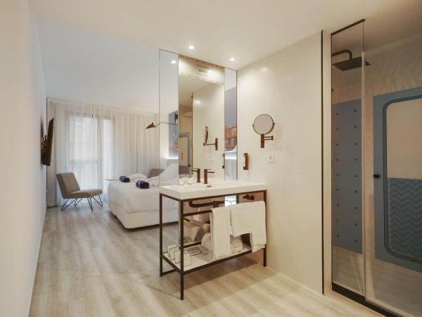 Dormirdcine Alicante : photo 9 de la chambre chambre double supérieure