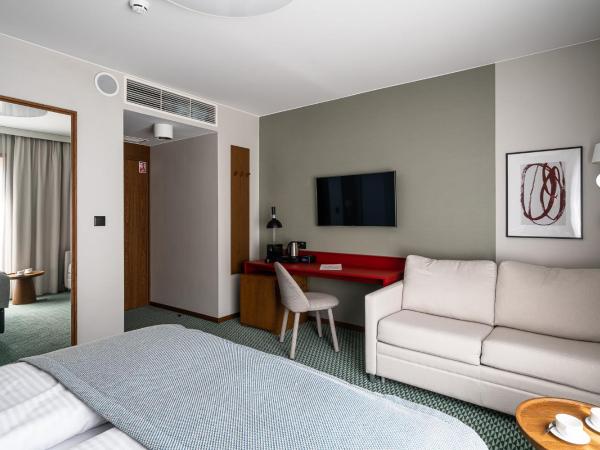 RentPlanet - Apartamenty Centrum : photo 6 de la chambre chambre familiale supérieure