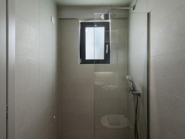 Arkadi Hotel : photo 4 de la chambre chambre double supérieure - vue sur ville - Étage supérieur