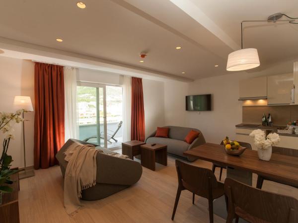 Aparthotel Miramare : photo 4 de la chambre appartement 1 chambre avec balcon (2 adultes) - vue sur mer 