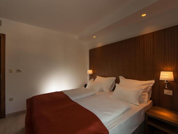 Aparthotel Miramare : photo 1 de la chambre studio avec balcon et vue sur la mer (2 adultes)