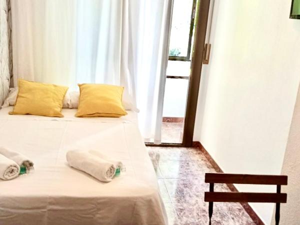 Fira Guest House : photo 1 de la chambre chambre double Économique