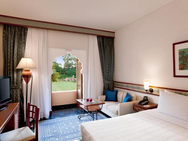 Trident Jaipur : photo 3 de la chambre chambre deluxe avec balcon - vue sur jardin