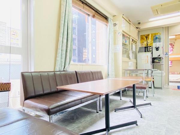 GUEST HOUSE B's FiveⅡ : photo 9 de la chambre chambre familiale avec salle de bains privative