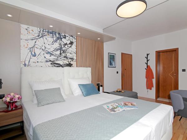 Villa Antea Apartments : photo 6 de la chambre chambre lits jumeaux avec terrasse