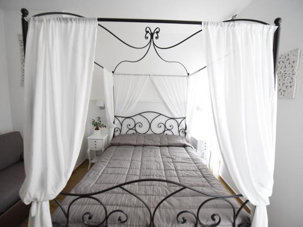 BeB Pignatelli Affittacamere : photo 6 de la chambre chambre double