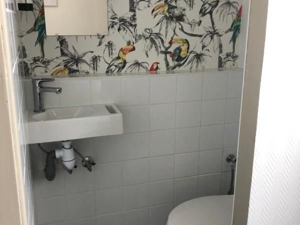 Htel Saint Eloi : photo 2 de la chambre chambre double avec douche commune