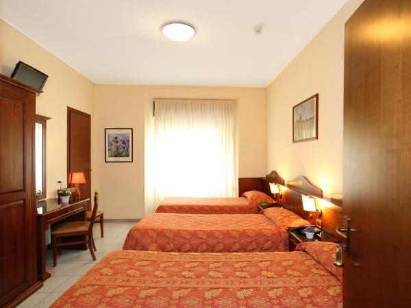 Hotel Pavone : photo 3 de la chambre chambre triple