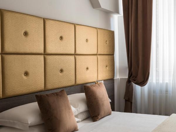 Albergo Rossini 1936 - Small & Charming : photo 2 de la chambre suite deluxe