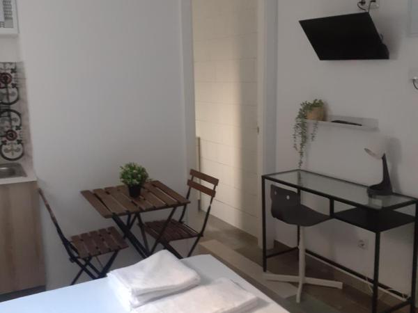 City Center Guest house : photo 5 de la chambre chambre double deluxe