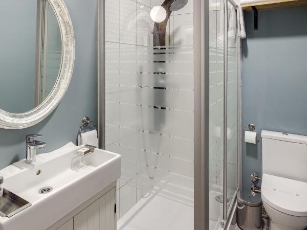 Loka Suites : photo 4 de la chambre chambre deluxe double ou lits jumeaux