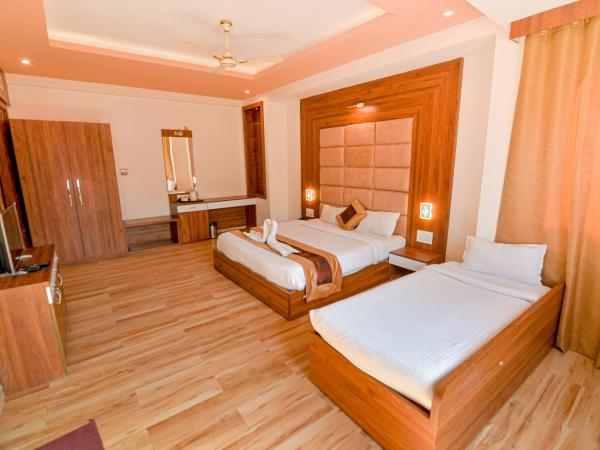 Gold Nest Rubystone Heritage : photo 7 de la chambre chambre triple de luxe