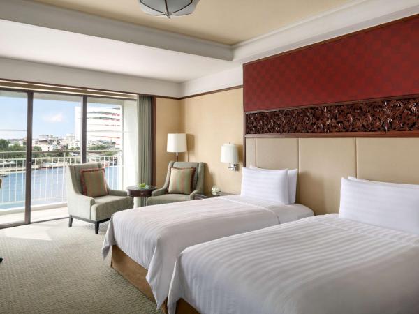Shangri-La Bangkok : photo 1 de la chambre hébergement lits jumeaux de luxe avec balcon