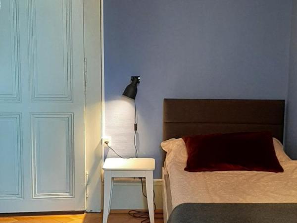 Pension Bienvenue (Women only) : photo 1 de la chambre chambre simple avec salle de bains commune