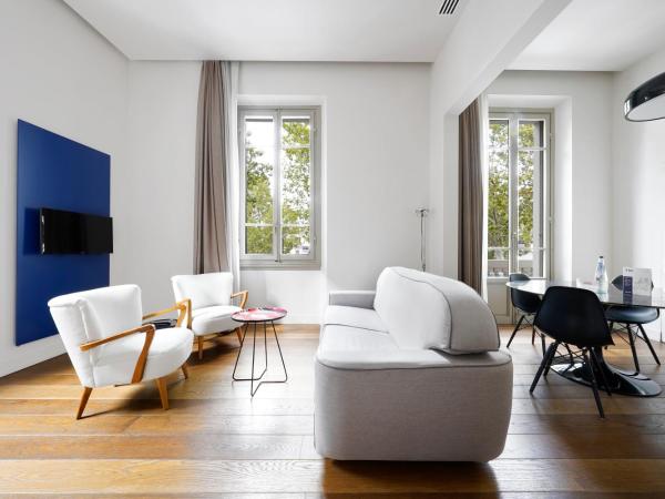 numa I Vita Apartments : photo 1 de la chambre large 1 bedroom apartment with shared terrace and sofa bed