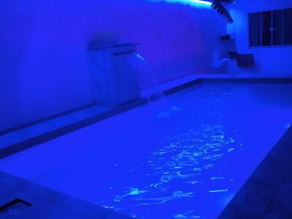 Casa enteira con piscina compartilhada : photo 5 de la chambre appartement avec balcon