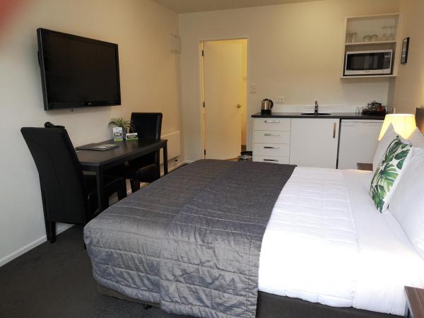Airport Palms Motel : photo 1 de la chambre studio lit king-size