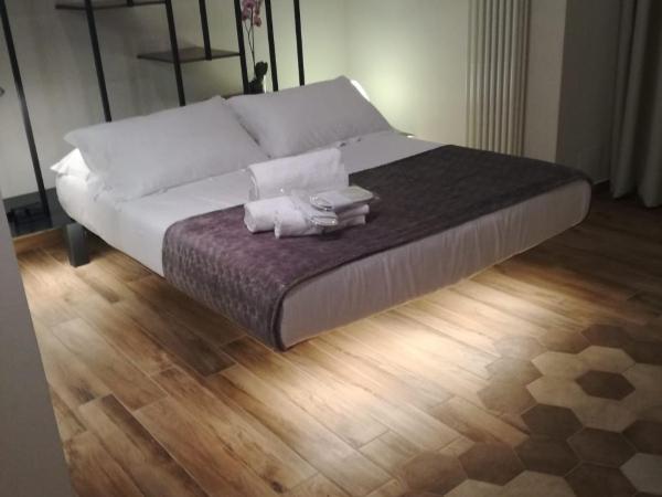 Catania House : photo 7 de la chambre chambre familiale supérieure avec balcon