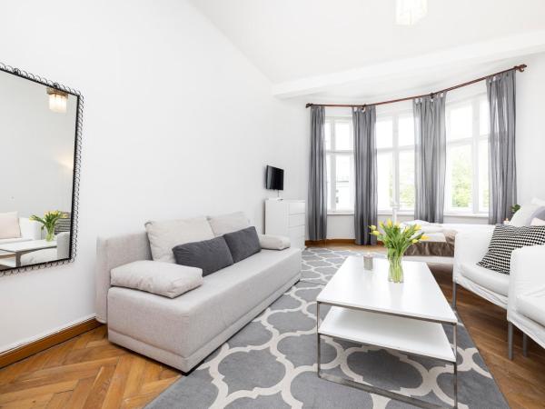 Baltic Rooms Sopot : photo 9 de la chambre chambre quadruple avec salle de bains commune