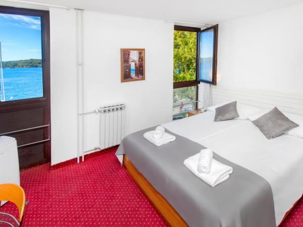 Hotel Jadran Šibenik : photo 3 de la chambre chambre double - vue sur mer