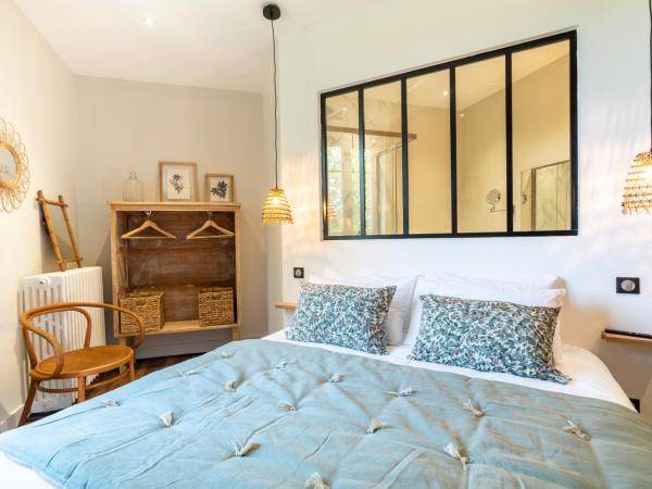 Edouard & Louise - Chambres d'hôtes : photo 3 de la chambre chambre double standard