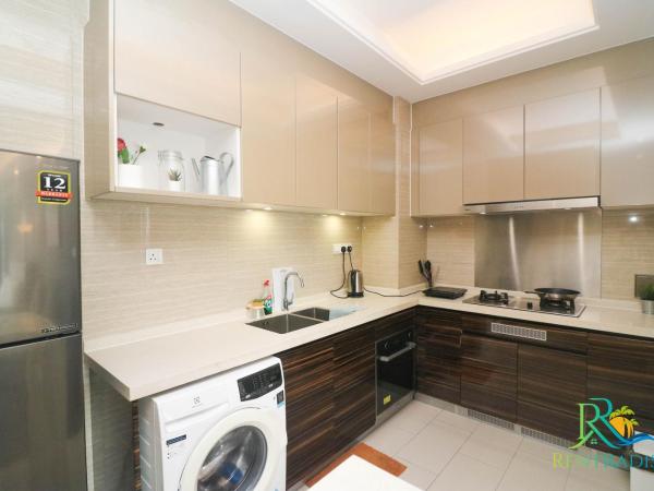 R&F Princess Cove CIQ Premium Sea View Suites by NEO : photo 6 de la chambre studio