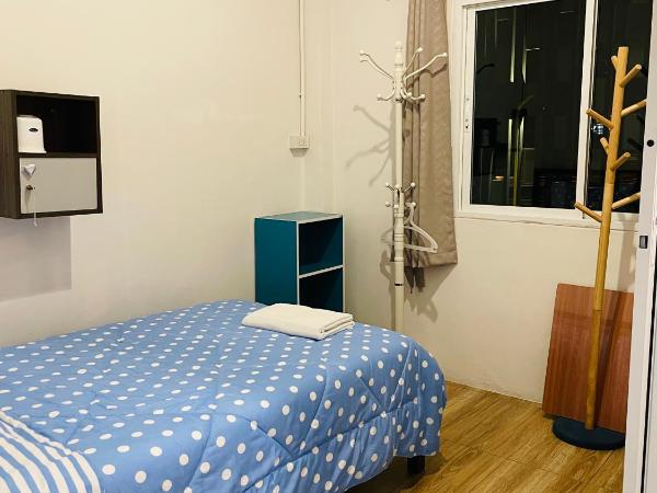 Dragon XIV : photo 3 de la chambre chambre simple avec salle de bains extérieure privative